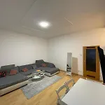 Apartment 20 Min From The Center