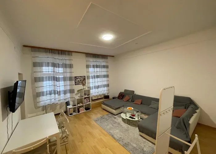 Apartment 20 Min From The Center